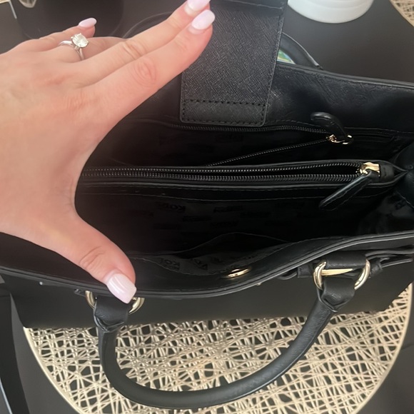 Micheal Kors bag - Picture 3 of 3